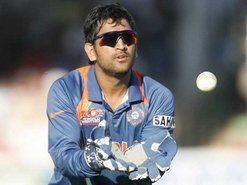 dhoni India eye on 1st position in ODI rankings